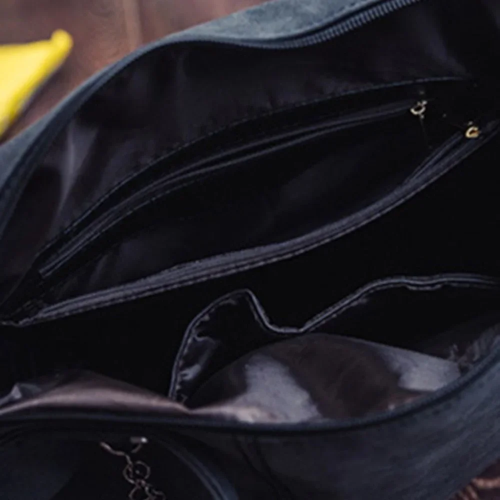 Black Vintage Studded Handbag - Picture 4 of 5